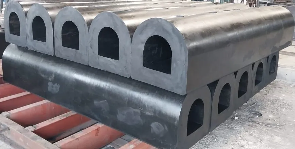 dock mounted rubber fender panel