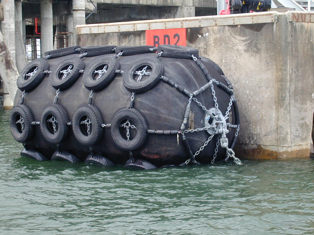 Marine fender